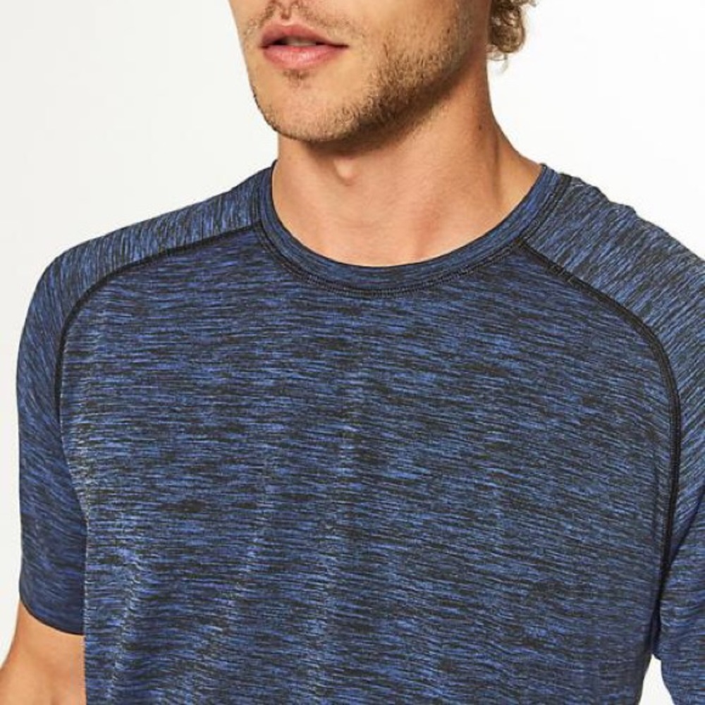 Lululemon Large Men’s Metal Tech Tee